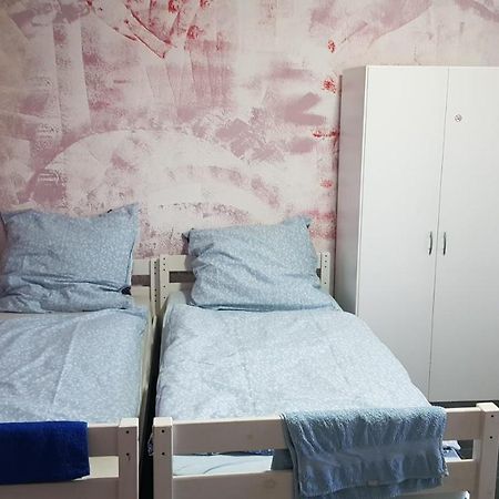 Handwerker Unterkunft Monteurzimmer Mit Gemeinschaftsbad In Brebach Саарбрюккен Экстерьер фото