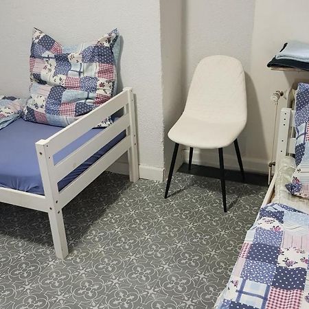 Handwerker Unterkunft Monteurzimmer Mit Gemeinschaftsbad In Brebach Саарбрюккен Экстерьер фото